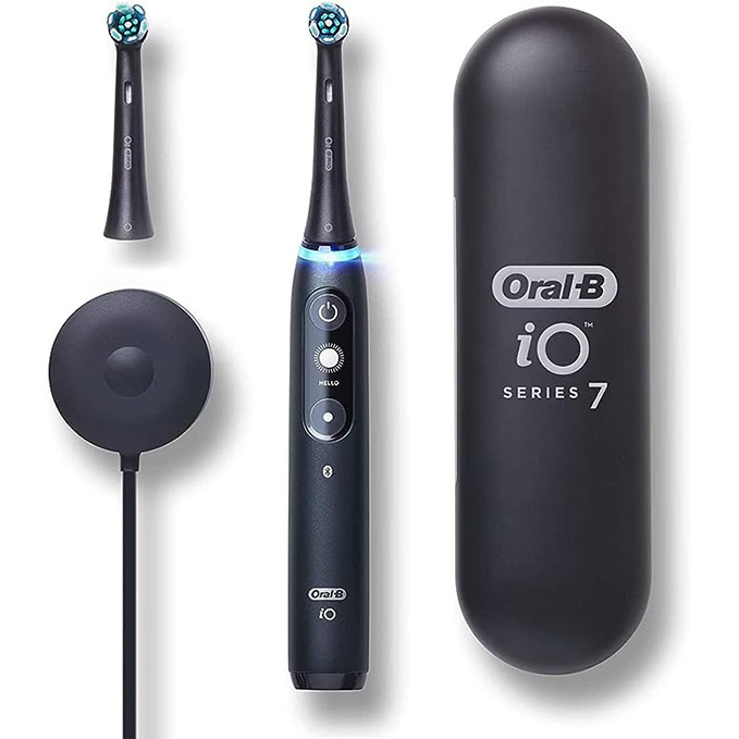Oral-B iO Series 7 Electric Toothbrush with 1 Replacement Brush Head